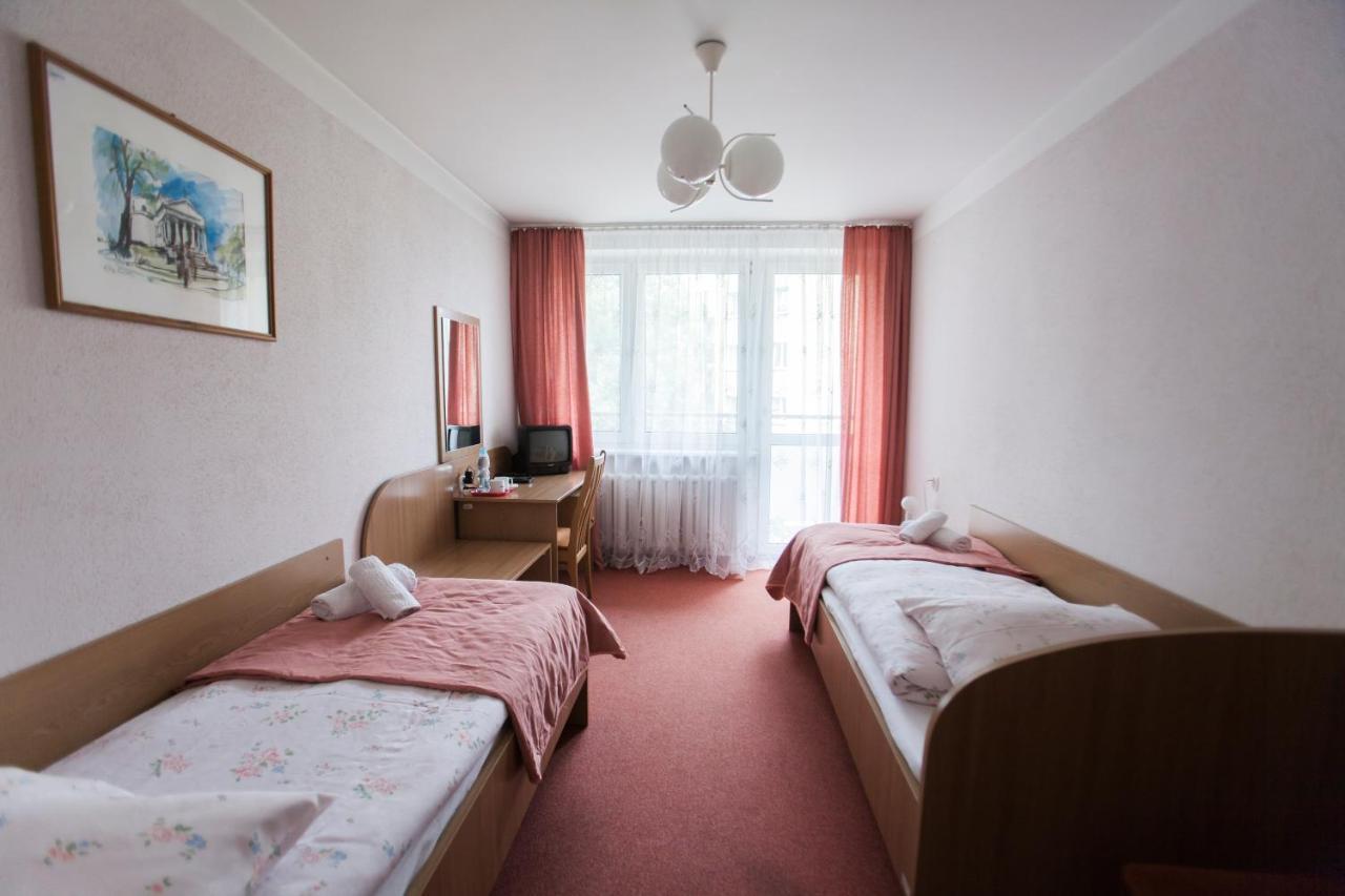 Hotel Sybilla Пулави Екстер'єр фото